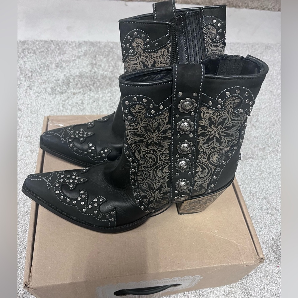 Double D Ranch Black and Silver Heeled Boots